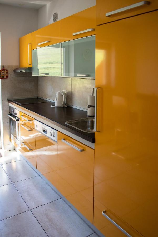 Apartma Soncek, On The Ski Slopes, Balcony, Private Parking Kranjska Gora Kültér fotó