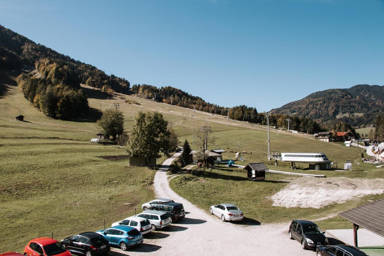 Apartma Soncek, On The Ski Slopes, Balcony, Private Parking Kranjska Gora Kültér fotó